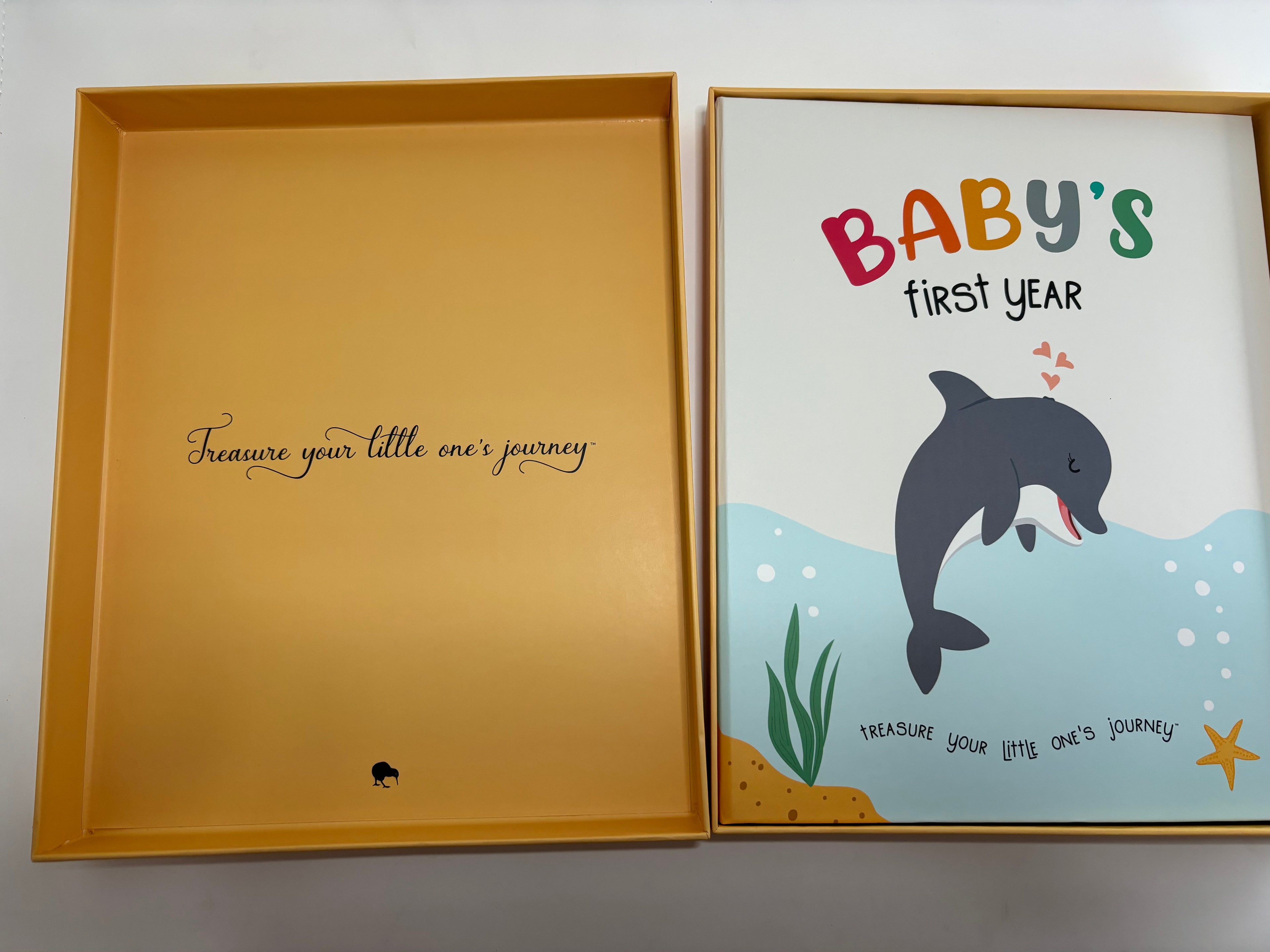 Baby Memory Book, First-Year Baby Milestone Journal, Ocean Theme - 60 Pages